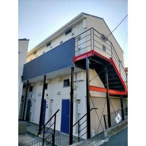 横浜市神奈川区松見町２丁目のアパート