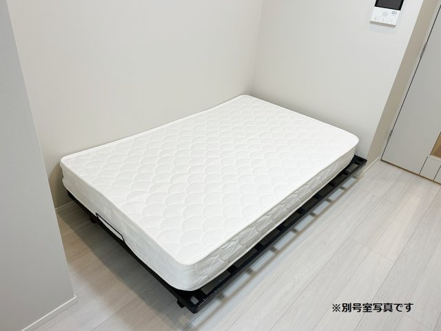 Log横浜駅東の内装