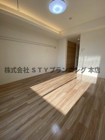 仲介手数料0円！エスペランサ上前津の居間・リビング