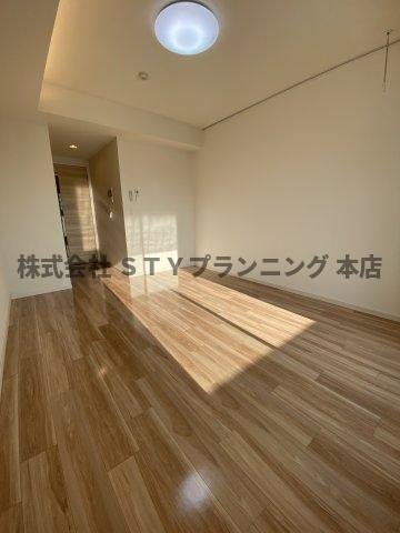 仲介手数料0円！エスペランサ上前津の居間・リビング