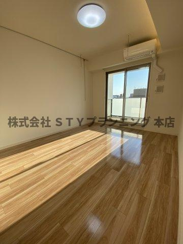 仲介手数料0円！エスペランサ上前津の居間・リビング