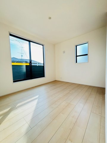 あきる野市草花　第5期　1号棟の洋室