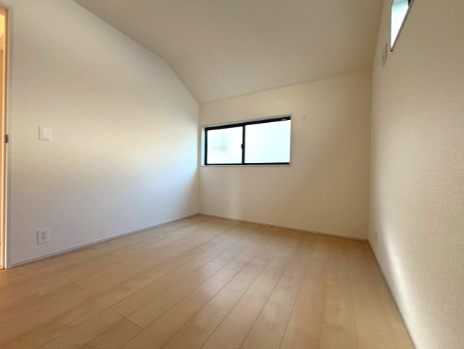 あきる野市草花　第5期　1号棟の洋室