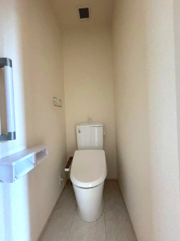 リーブルガーデンあきる野市草花　第5期　1号棟のトイレ|2階トイレ