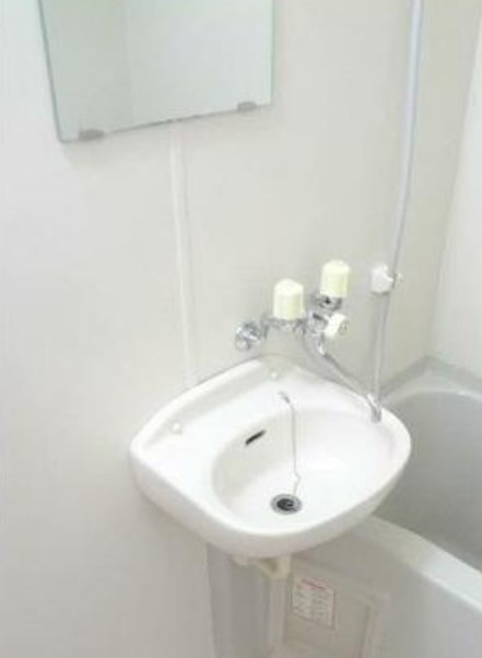 川崎市多摩区宿河原１丁目の賃貸マンションの洗面所|忙しい朝には欠かせない洗面所です