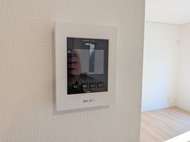 八王子市　大楽寺町　新築一戸建て　３１期のセキュリティ|～TVモニター付インターホン　訪問者の確認に便利です～