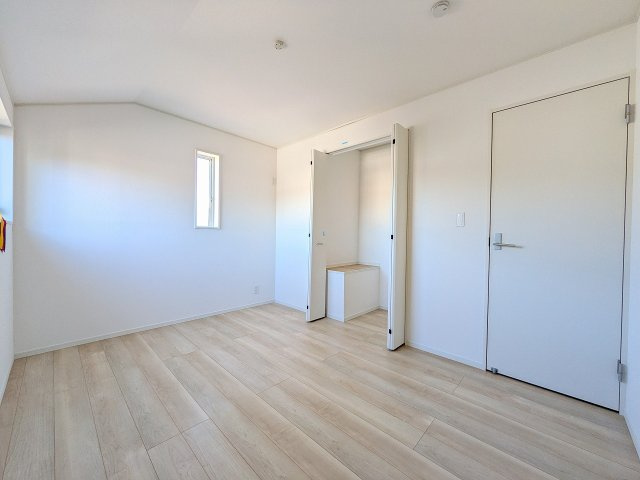 八王子市　大楽寺町　新築一戸建て　３１期の収納|～収納力の高いクローゼット完備～