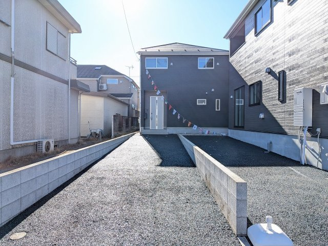 八王子市　大楽寺町　新築一戸建て　３１期の外観|～太陽光パネル標準装備　コンビニ・ドラッグストア徒歩圏内　2台駐車可能～