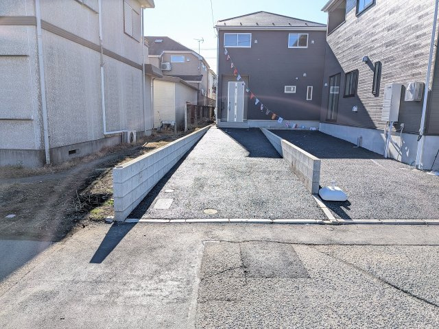 八王子市　大楽寺町　新築一戸建て　３１期の駐車場|～2台駐車可能カースペース～