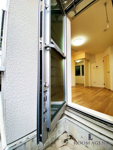 ディアマンテ八田のバルコニー