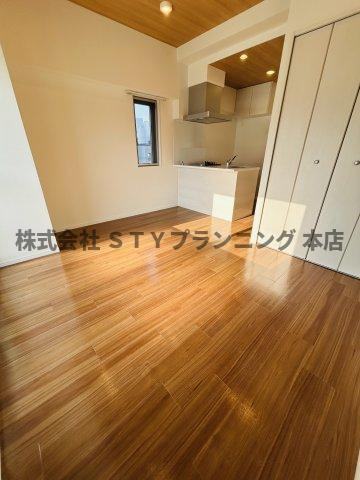 仲介手数料0円！アレーヌコート金山の居間・リビング