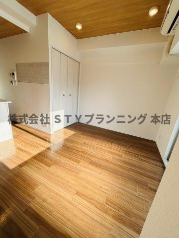 仲介手数料0円！アレーヌコート金山の居間・リビング