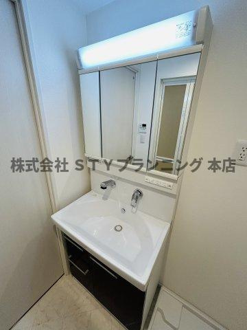 仲介手数料0円！アレーヌコート金山の独立洗面台