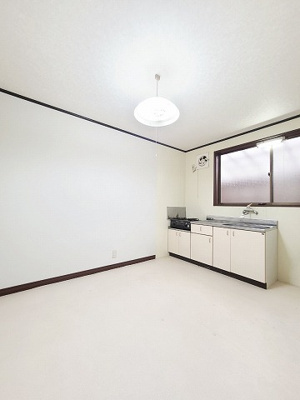 【居間・リビング】 | 松尾アパート（東側）