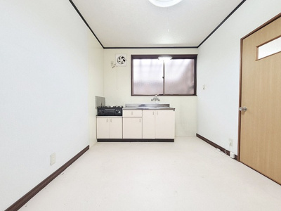 【居間・リビング】 | 松尾アパート（東側）