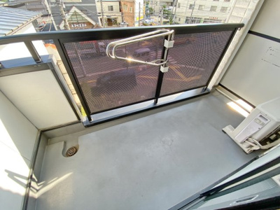 【バルコニー】 | ラピュタ