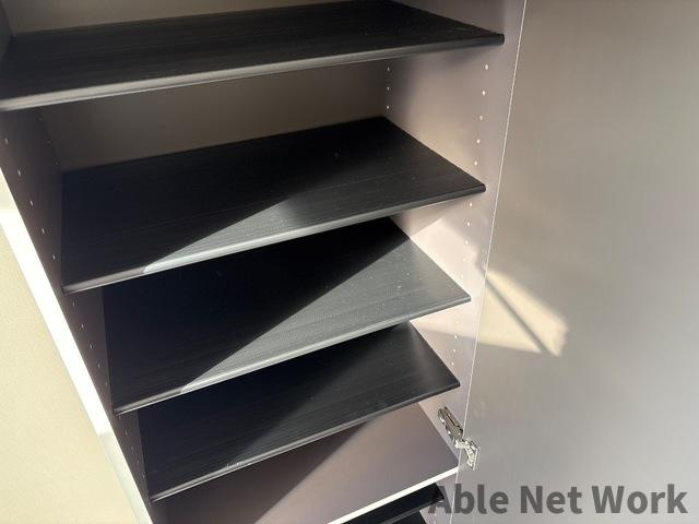 シェーンハイムAの玄関|玄関収納