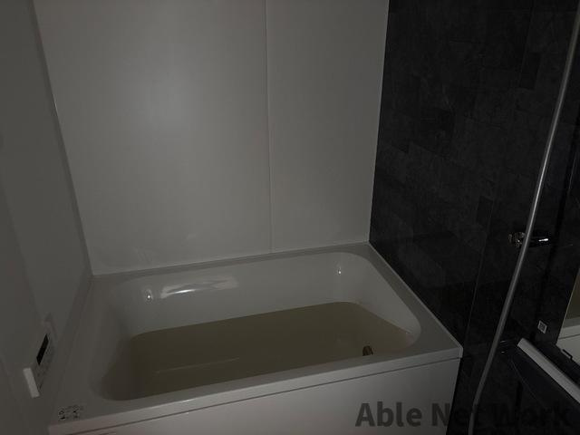 シェーンハイムAの浴室|追い焚き+浴室乾燥付き