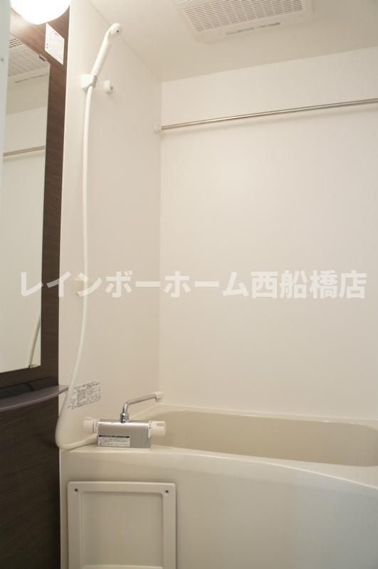 リブリ・シュシュ セッテセブンの浴室