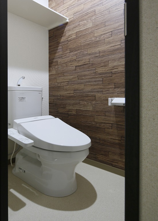 グレンツェント泉大津のトイレ|落ち着いた色調のトイレです