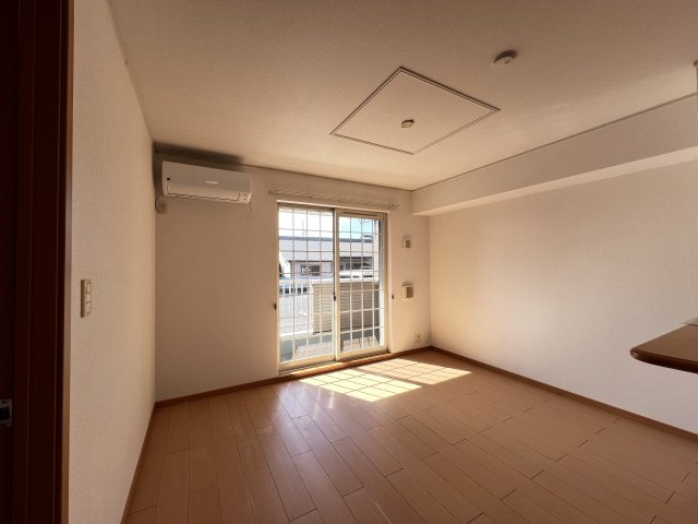 鶴見スクエアⅡの居間・リビング