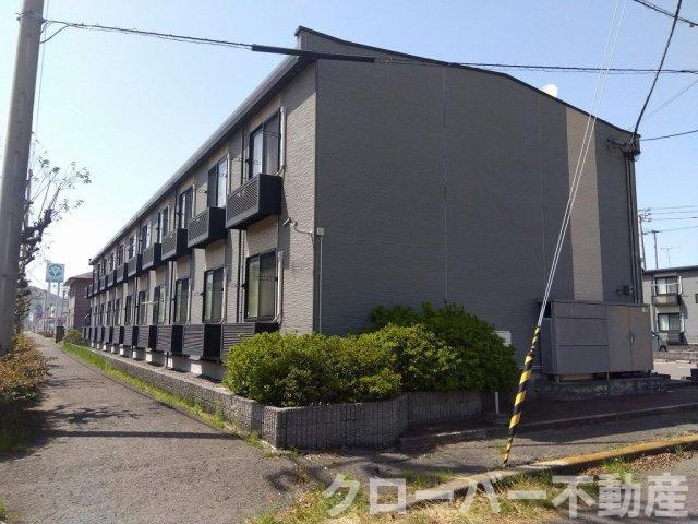 レオパレスハイメゾン坂出の外観