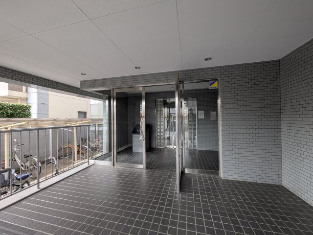 【エントランス】