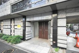 ガーラプレイス八幡山壱番館のエントランス