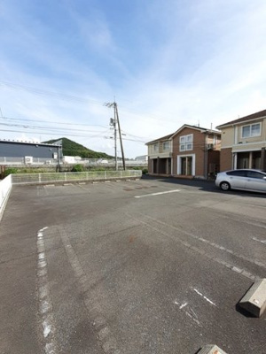 【駐車場】 | アドックヒルズ・モエＢ | 駐車場です