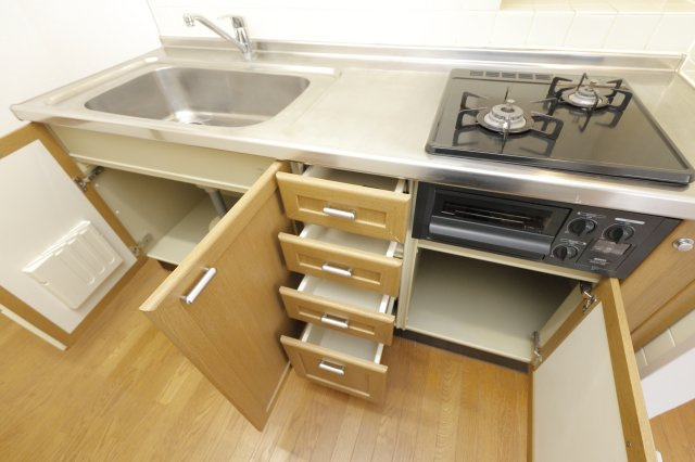 プラムエヌティーのキッチン