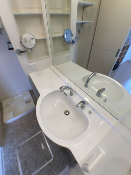 ラ・セゾン Ｂの洋室|北側洋室