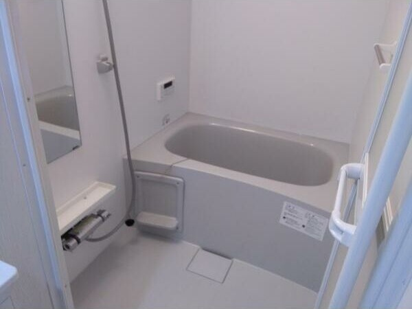 ソワサントゥカンズAの浴室