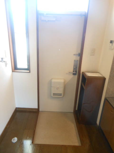 シティーハイツ　すずらんの玄関