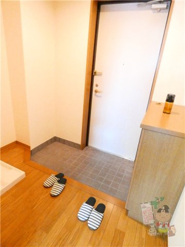 セントラル参番館の玄関