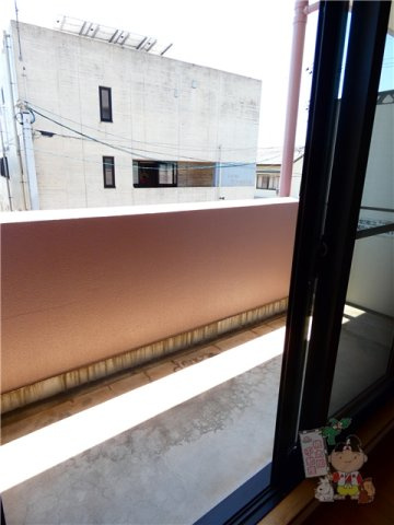 セントラル参番館のバルコニー