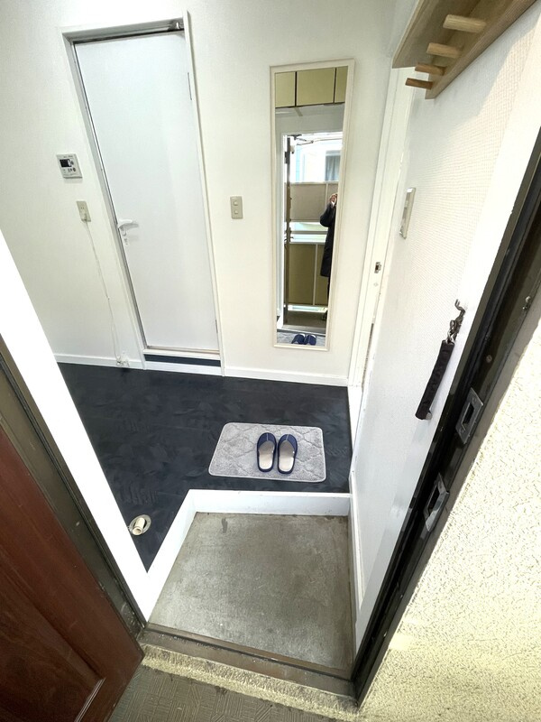 ヒルズアゼリアノースの玄関