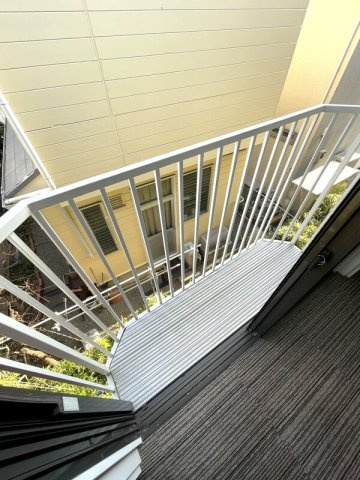 ヒルズアゼリアノースのバルコニー