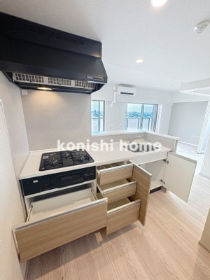 【キッチン】 | ラグゼナ浦和 | ※同タイプ、別部屋写真使用。