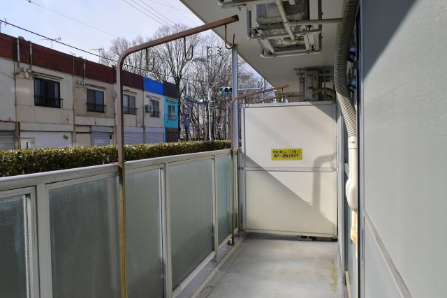 昭島市松原町２丁目の中古マンションのバルコニー