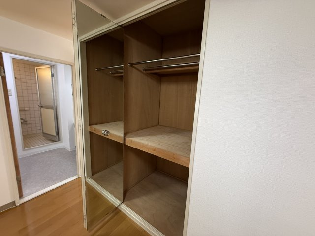 プレステージ新千里西町2号館の収納