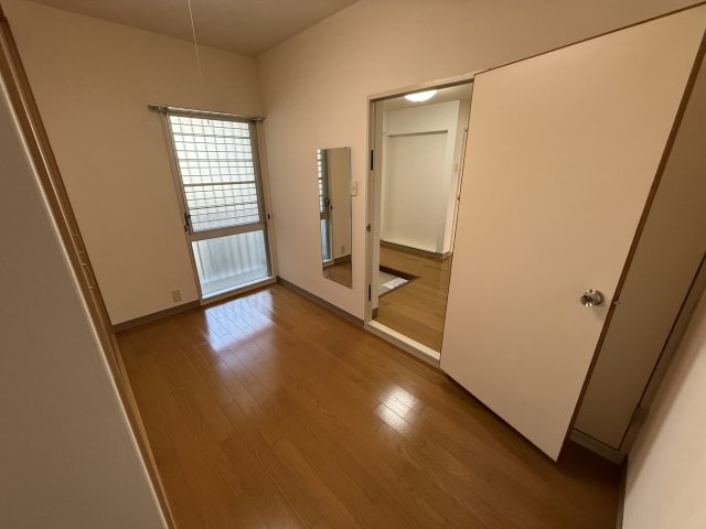プレステージ新千里西町2号館の子供部屋