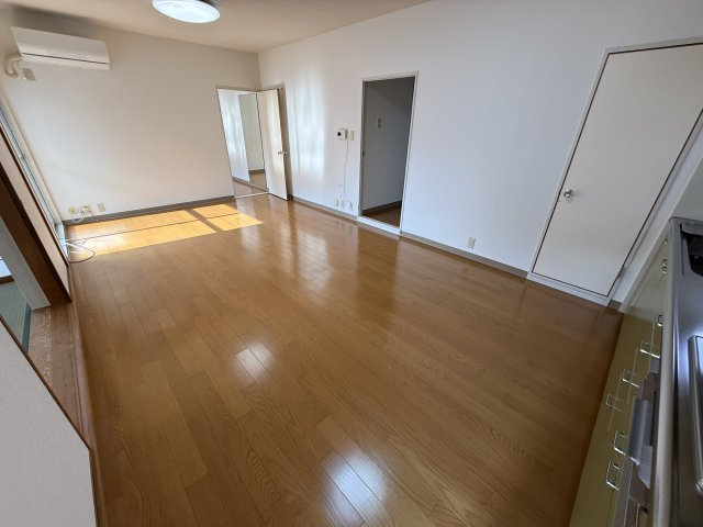 プレステージ新千里西町2号館の居間・リビング