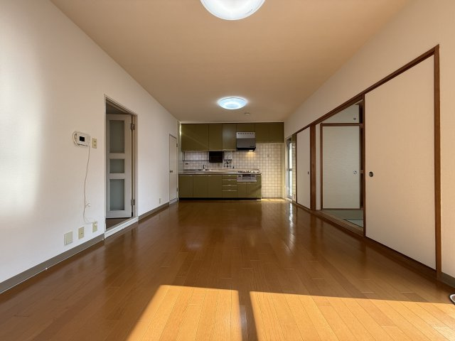 プレステージ新千里西町2号館の居間・リビング