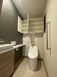 【トイレ】 | グランドメゾン新梅田タワー THE CLUB RESIDENCE　大淀小学校区 | グランドメゾン新梅田タワー THE CLUB RESIDENCE　温水洗浄便座