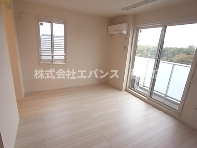 【居間・リビング】 | パークサイドSOGA | リビングです