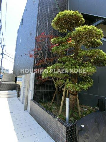 Ｖ－ルネサンス大塚町のエントランス