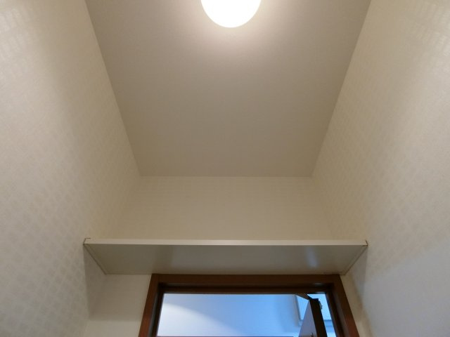 グランシャリオ堀川B棟の設備|イメージC102号室の写真（反転あり）