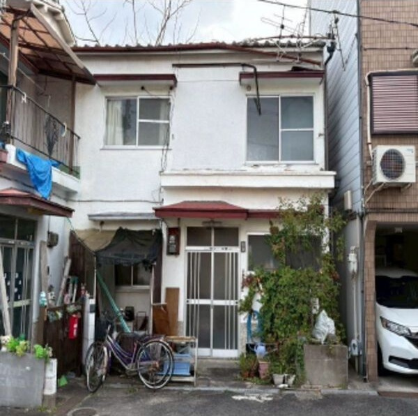 寝屋川市黒原新町テラスの外観