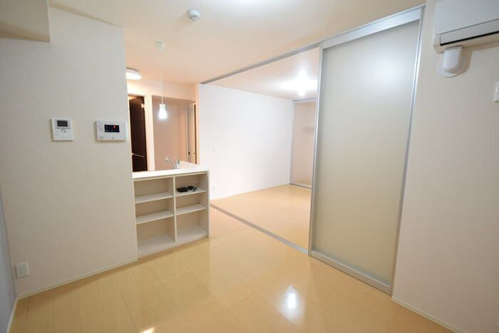 セジュール下山手通の洋室