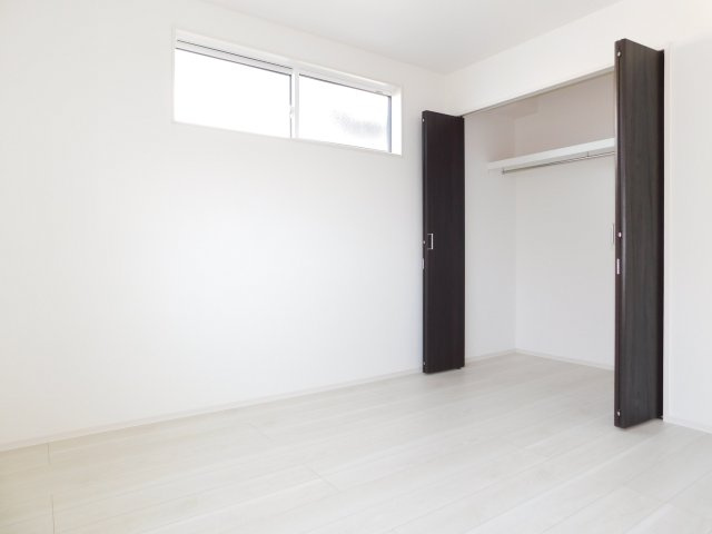 北名古屋市熊之庄城ノ屋敷の新築一戸建の洋室|◇洋室◇　　明るい洋室６．１２５帖　全居室収完備！